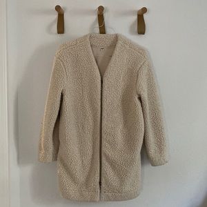 Cream teddy boxy peacoat UNIQLO